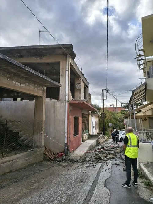 Κακοκαιρία Byron: Κατολισθήσεις και «112» στη Λακωνία, πλημμύρες στη Ζάκυνθο, ζημιές στην Κρήτη – Πού θα «χτυπήσει» τις επόμενες ώρες